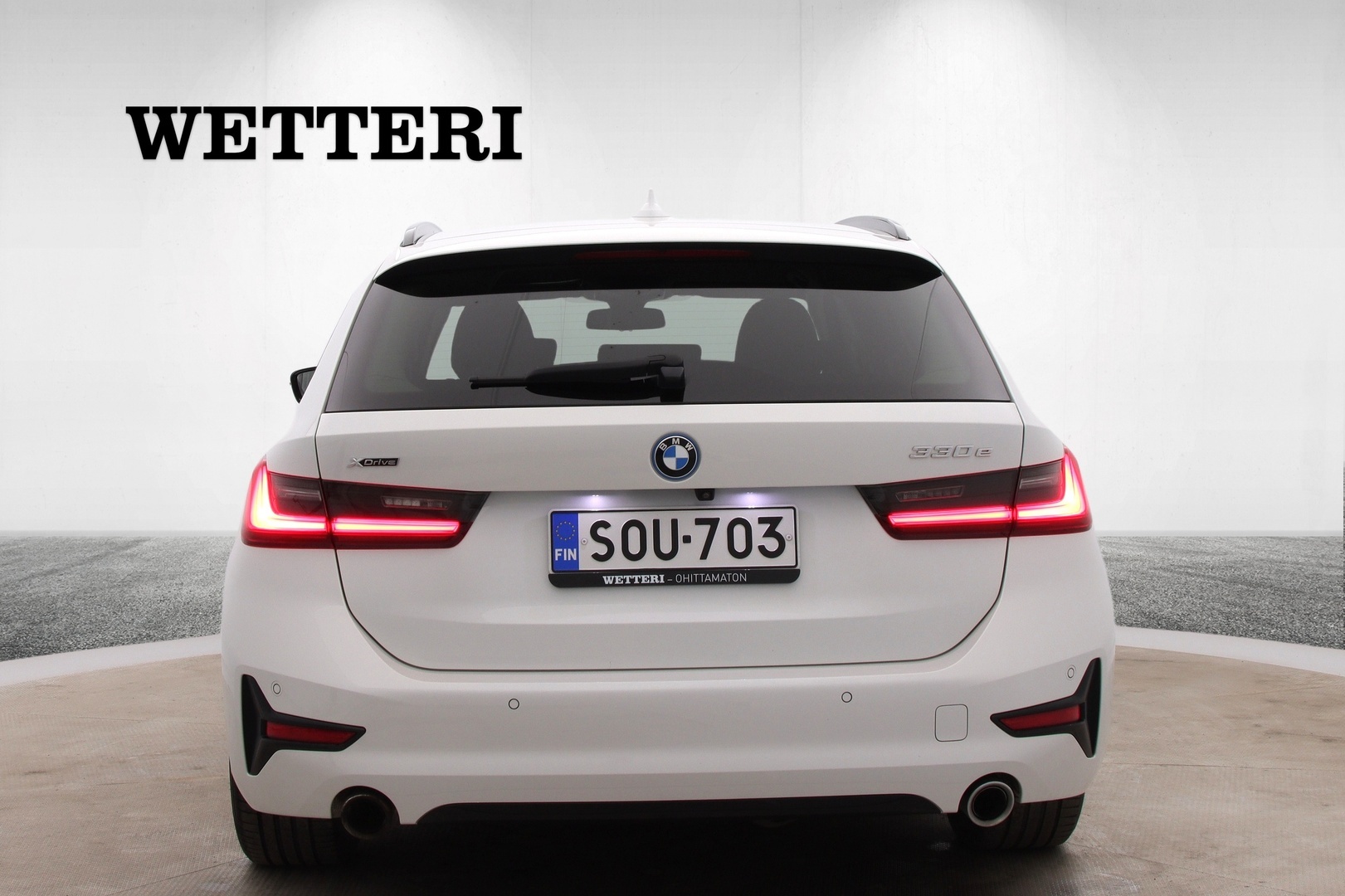 BMW 330 2022