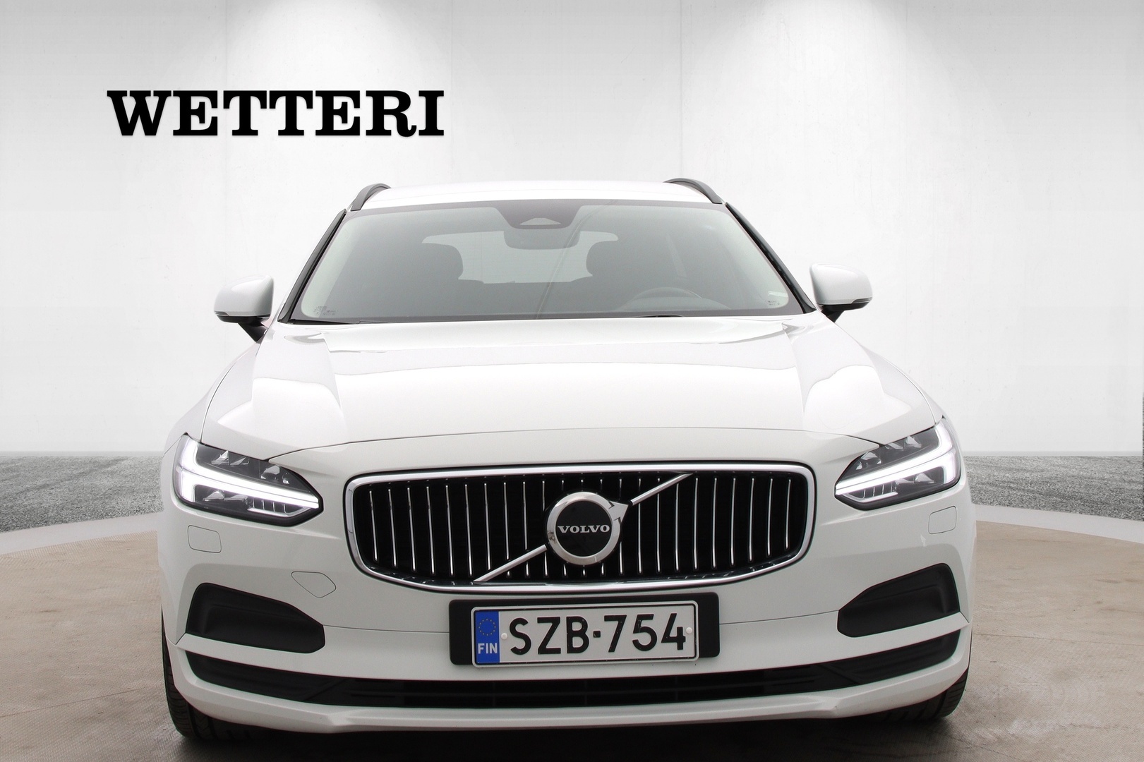 VOLVO V90 2021