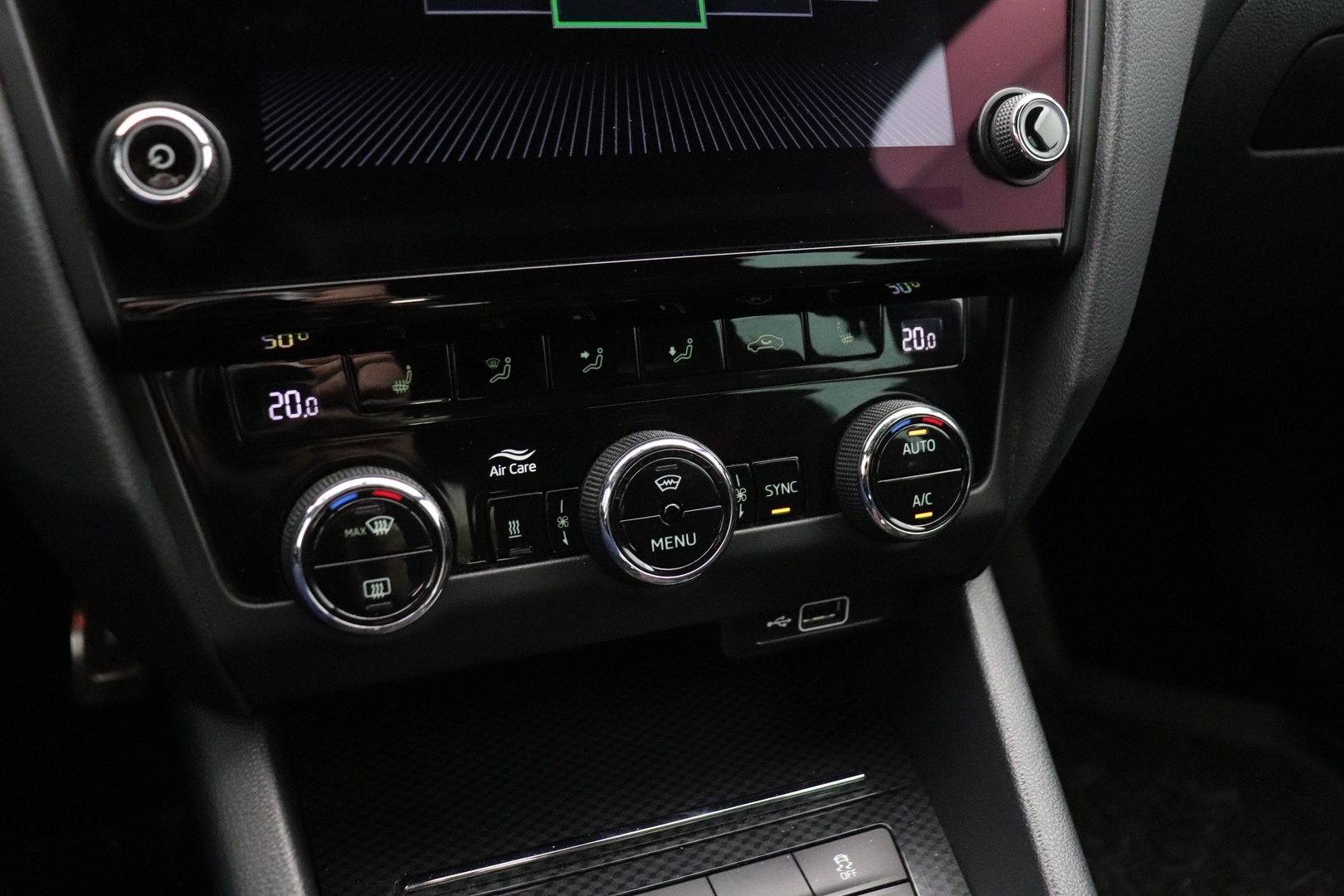 SKODA Octavia 21