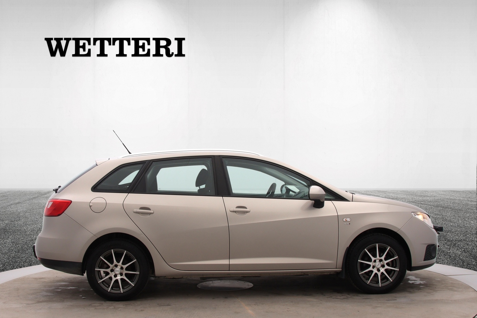 SEAT Ibiza ST 2011