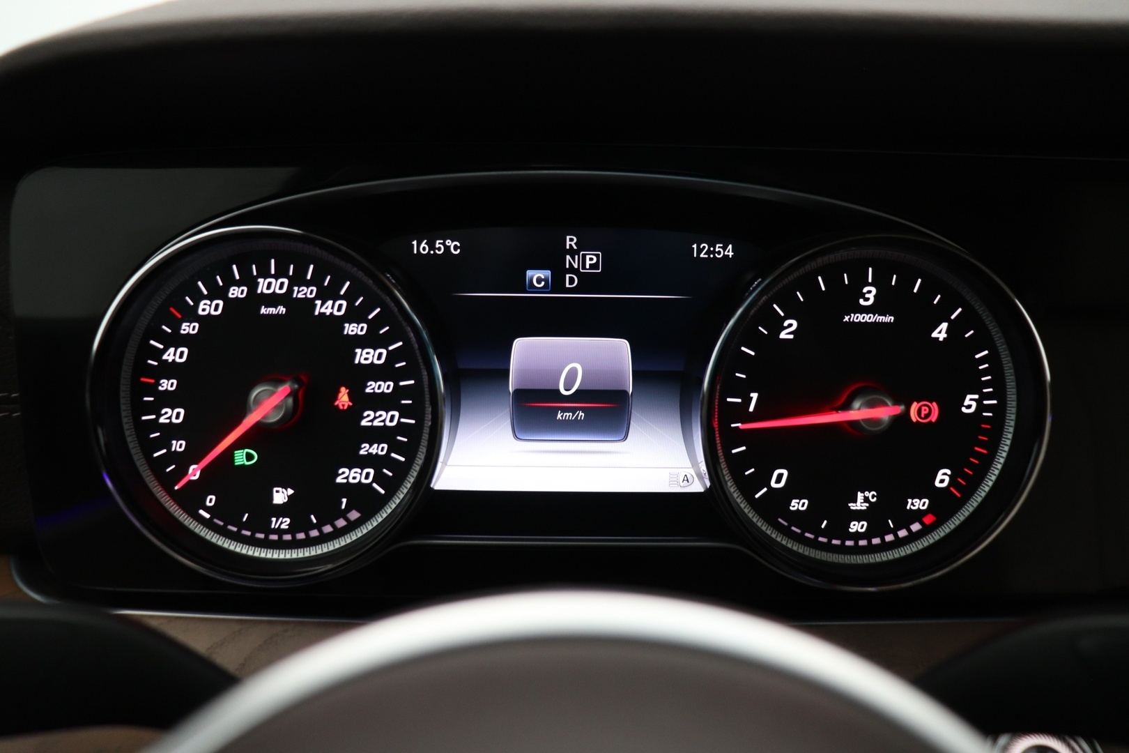 MERCEDES-BENZ E 2018