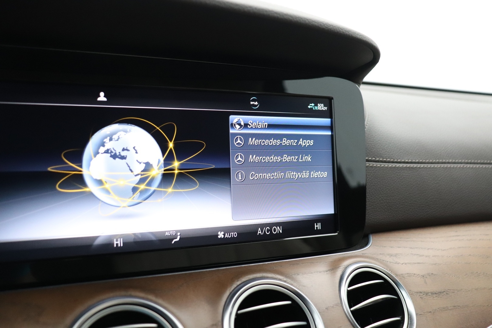 MERCEDES-BENZ E 2018