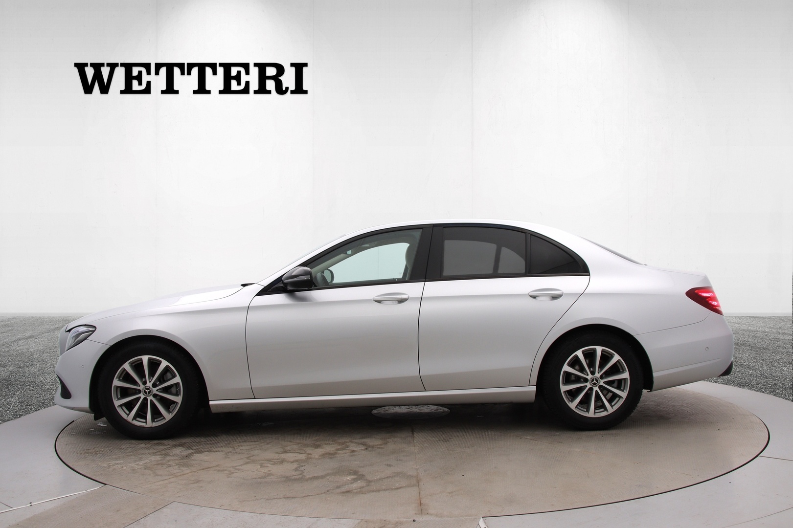 MERCEDES-BENZ E 2018