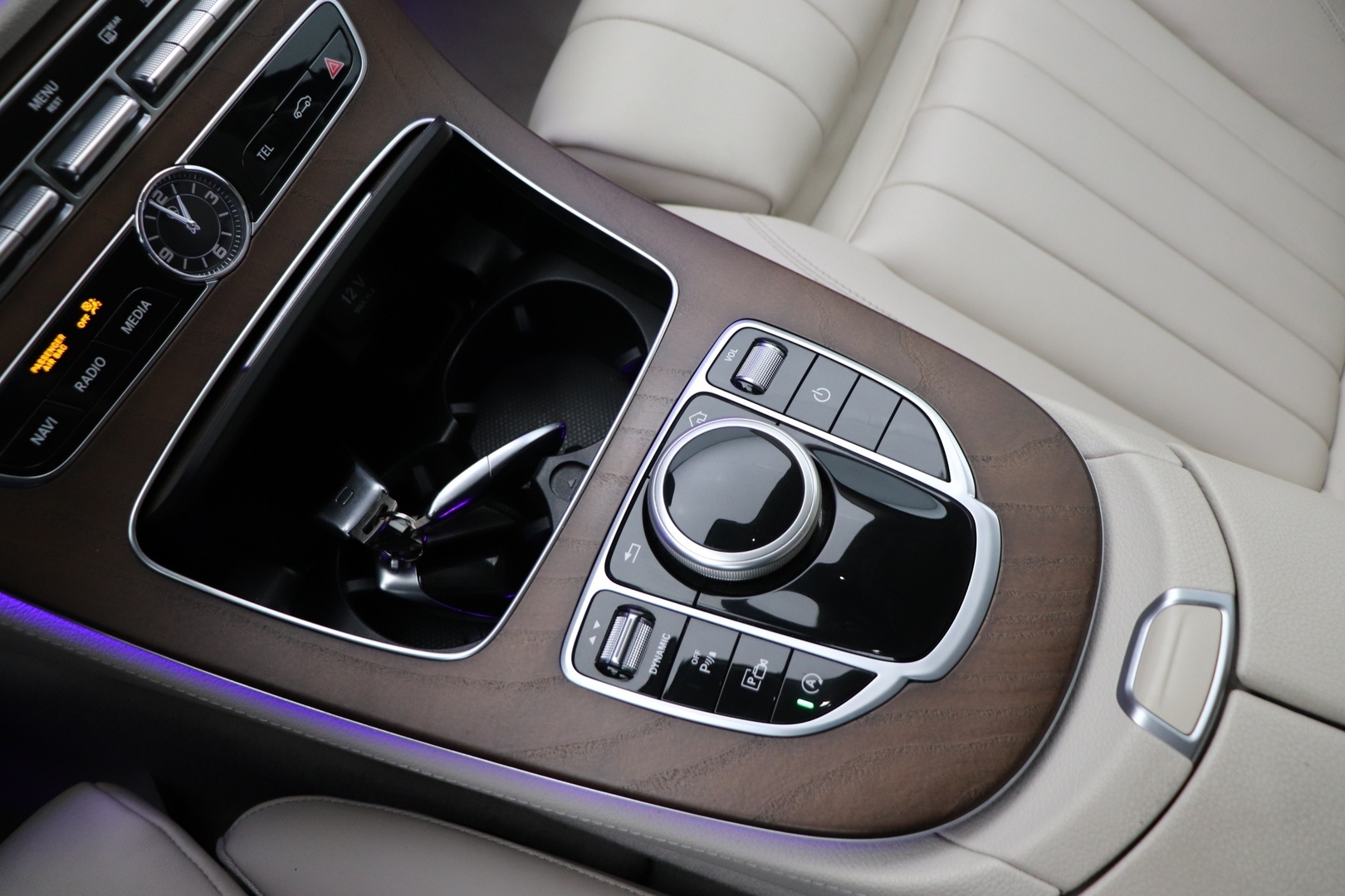 MERCEDES-BENZ E 2018