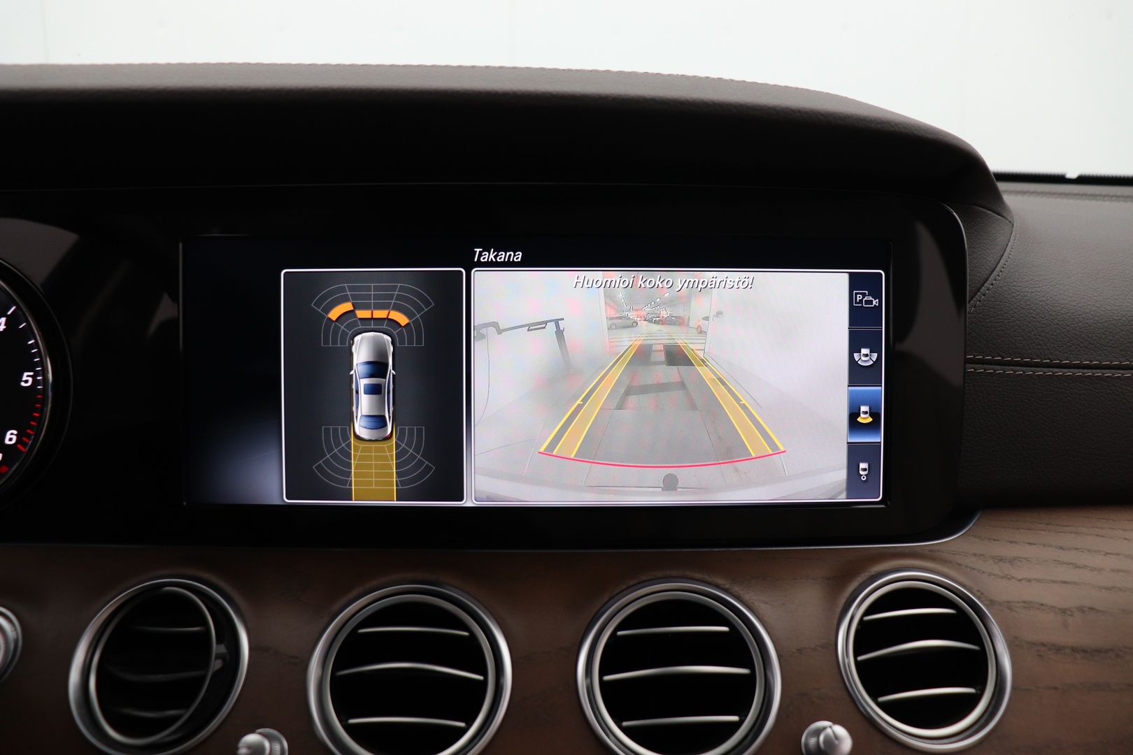 MERCEDES-BENZ E 2018