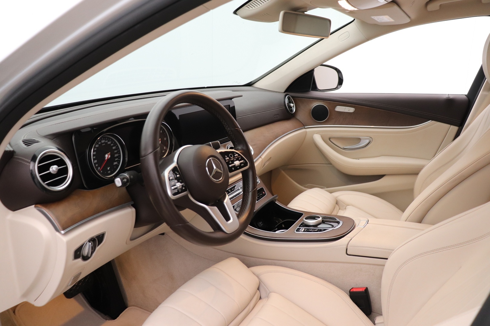 MERCEDES-BENZ E 2018