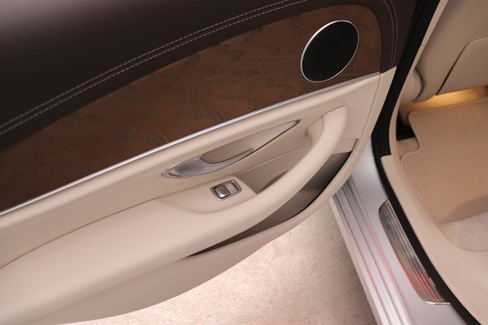 MERCEDES-BENZ E 2018