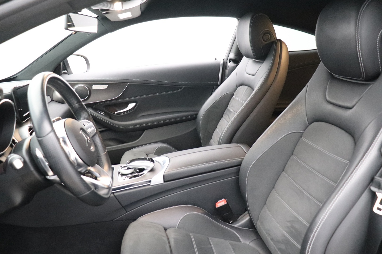 MERCEDES-BENZ C 2022