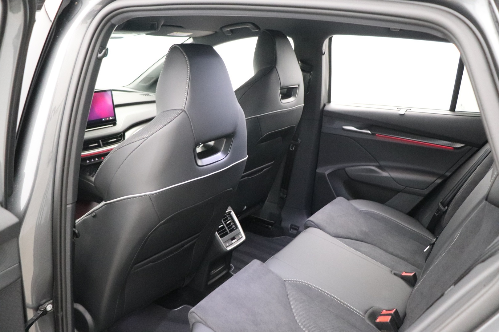 SKODA Enyaq 2026