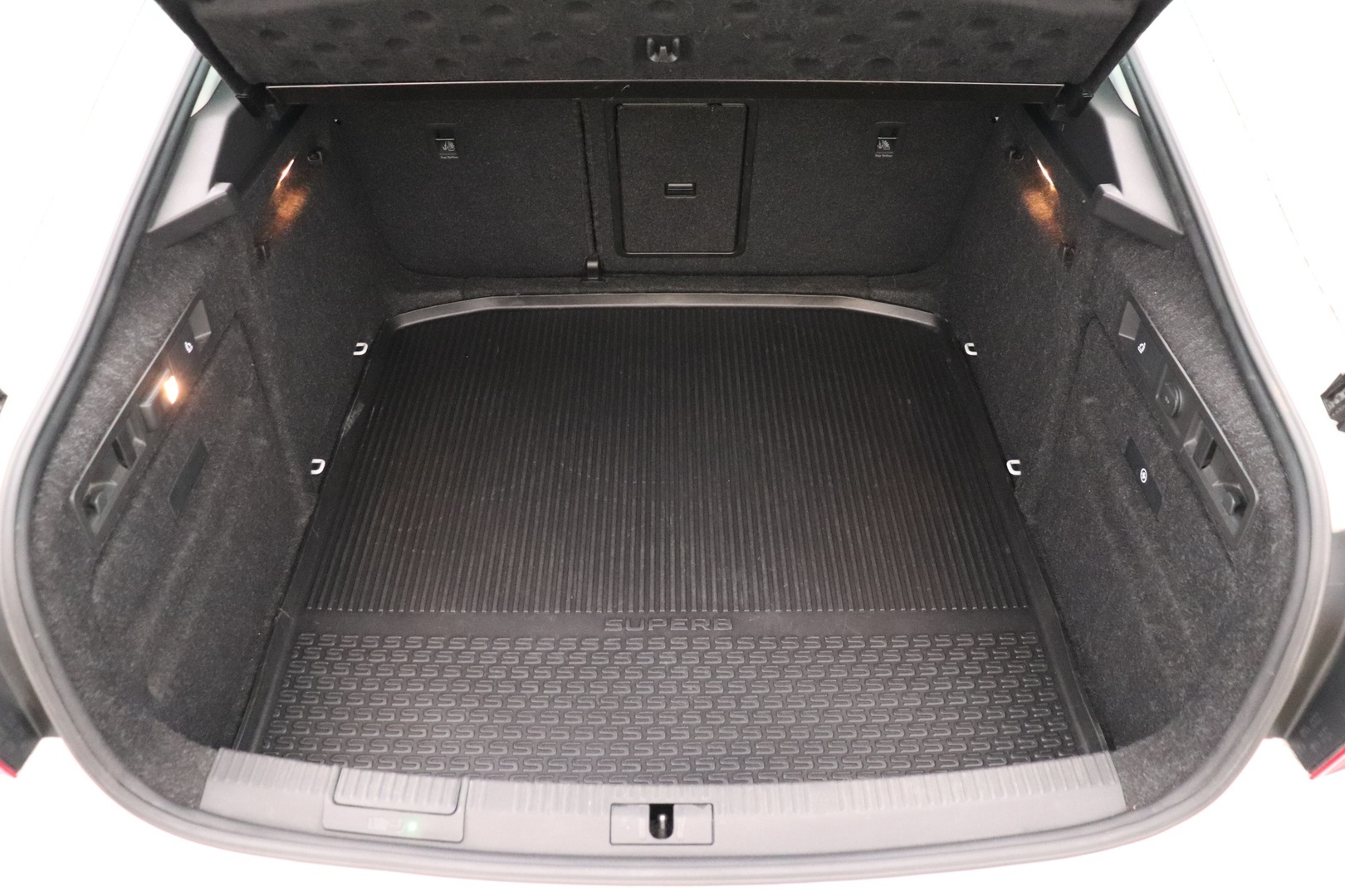 SKODA Superb 2019