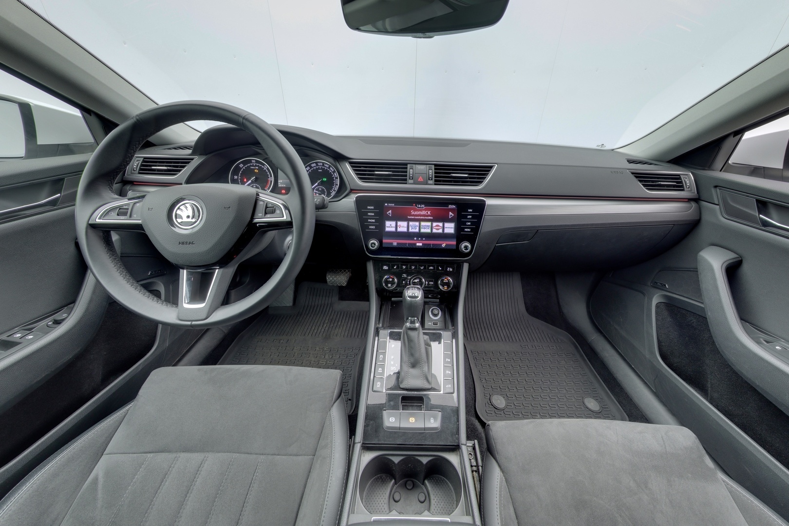 SKODA Superb 2019