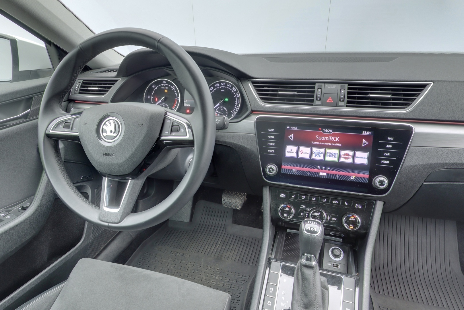 SKODA Superb 2019