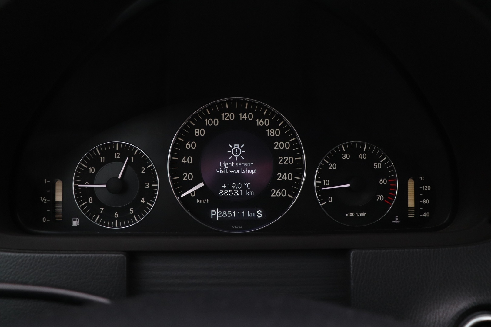 MERCEDES-BENZ CLK 2002