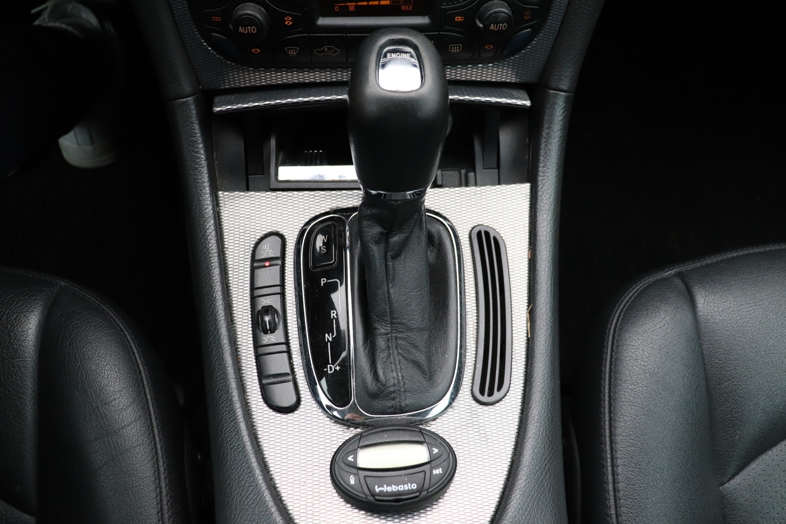 MERCEDES-BENZ CLK 2002