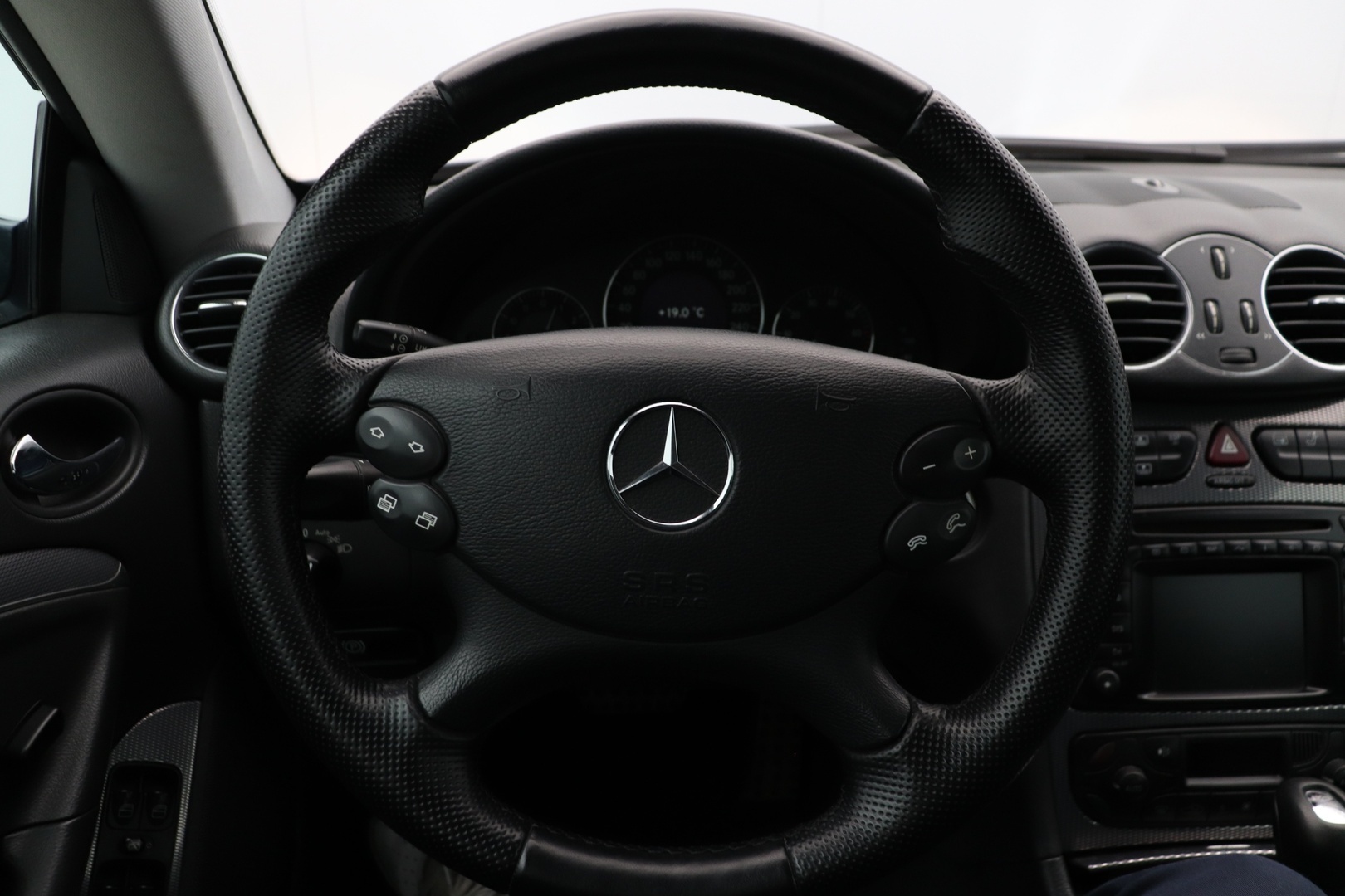 MERCEDES-BENZ CLK 2002