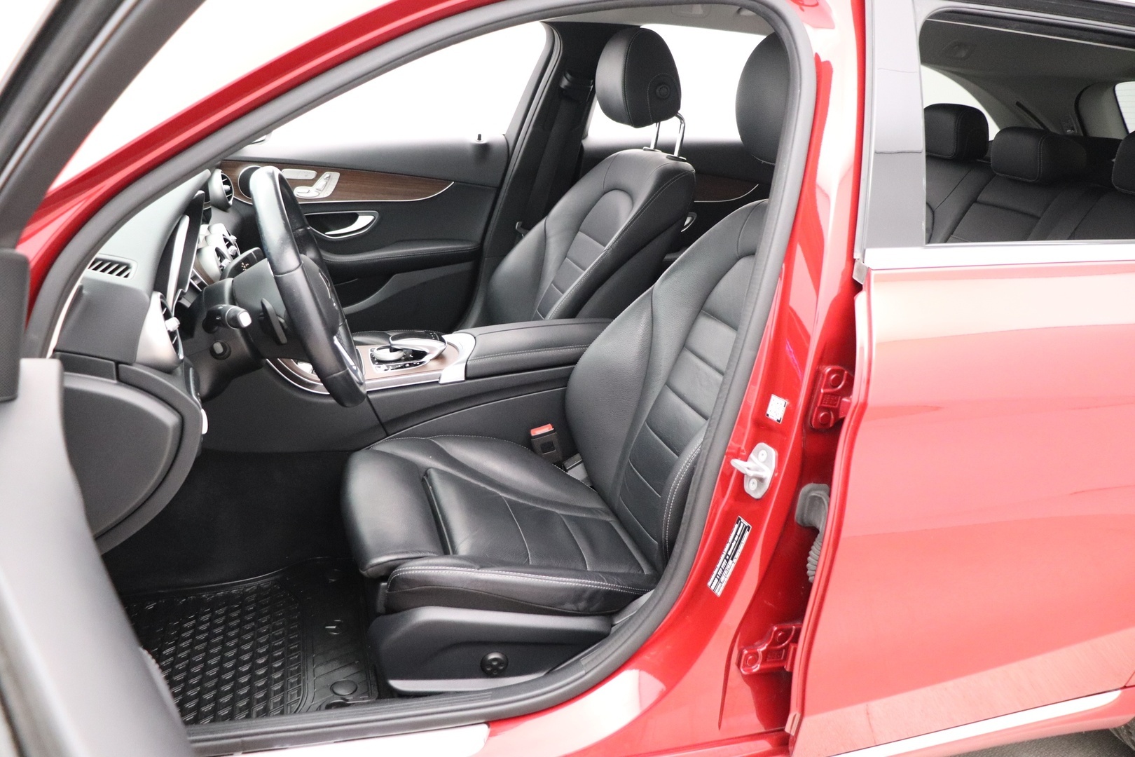 MERCEDES-BENZ C 2020