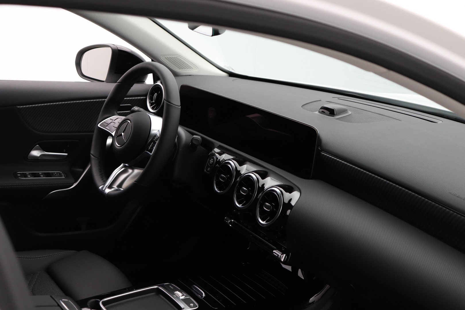 MERCEDES-BENZ A 2026