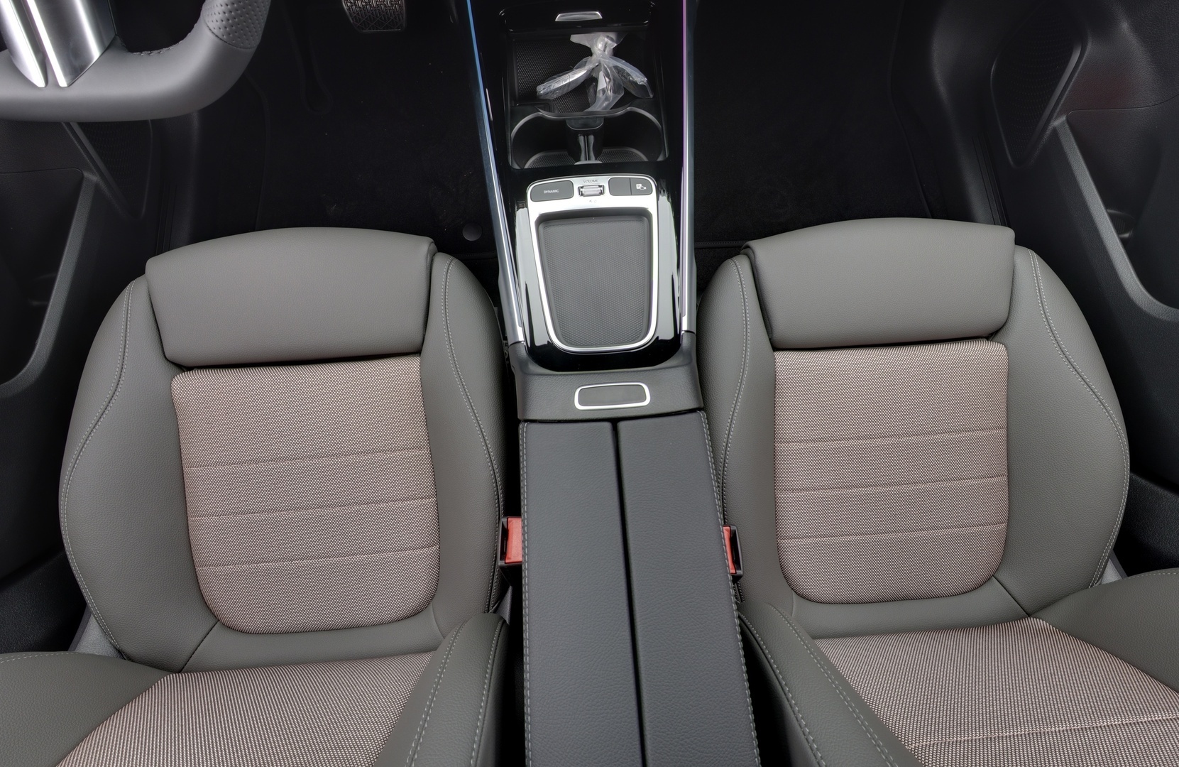 MERCEDES-BENZ EQB 2026