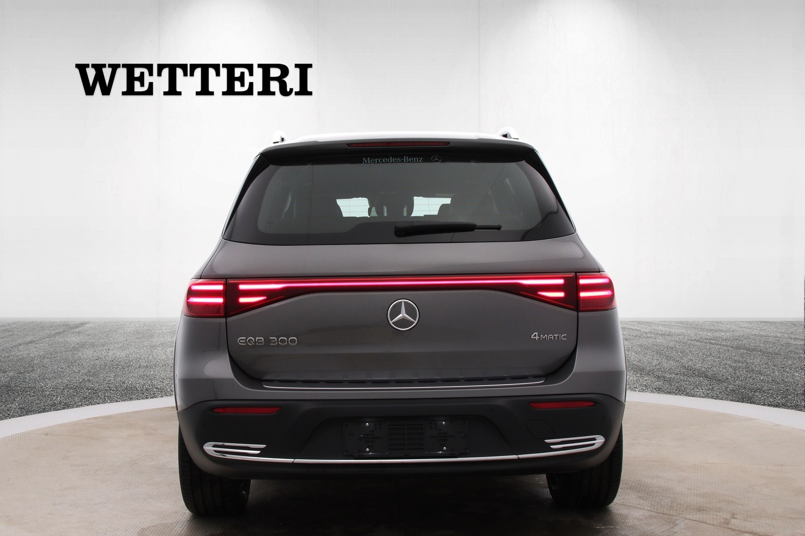 MERCEDES-BENZ EQB 2026