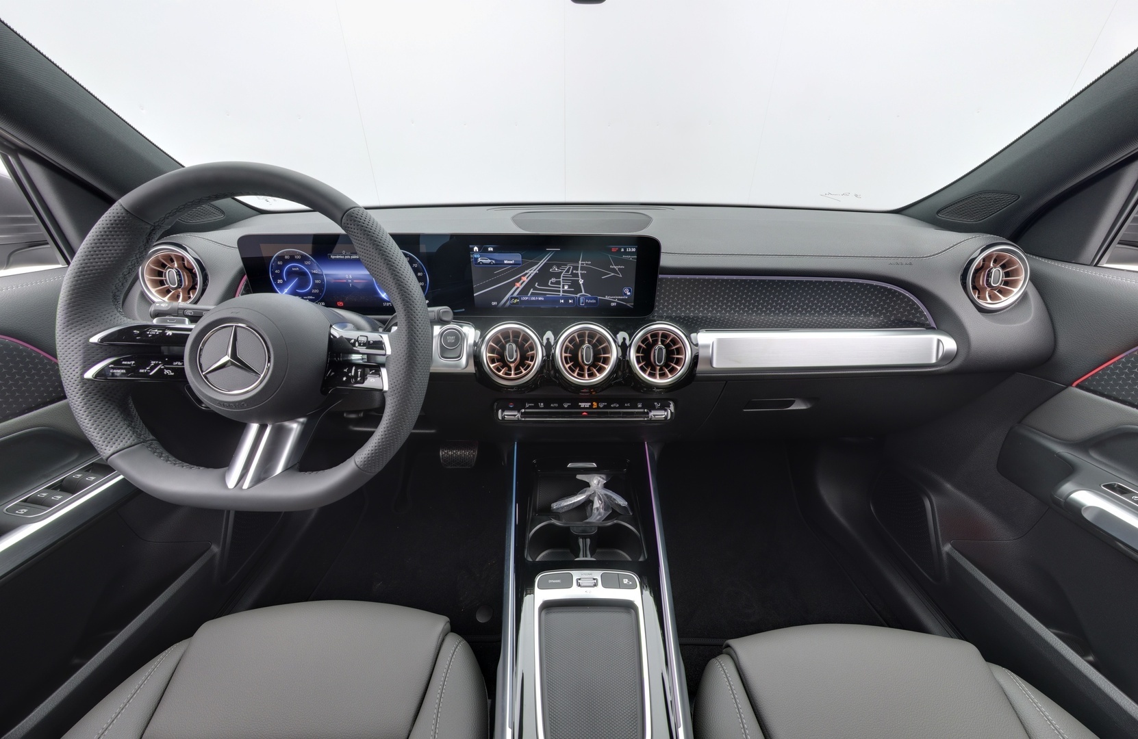 MERCEDES-BENZ EQB 2026
