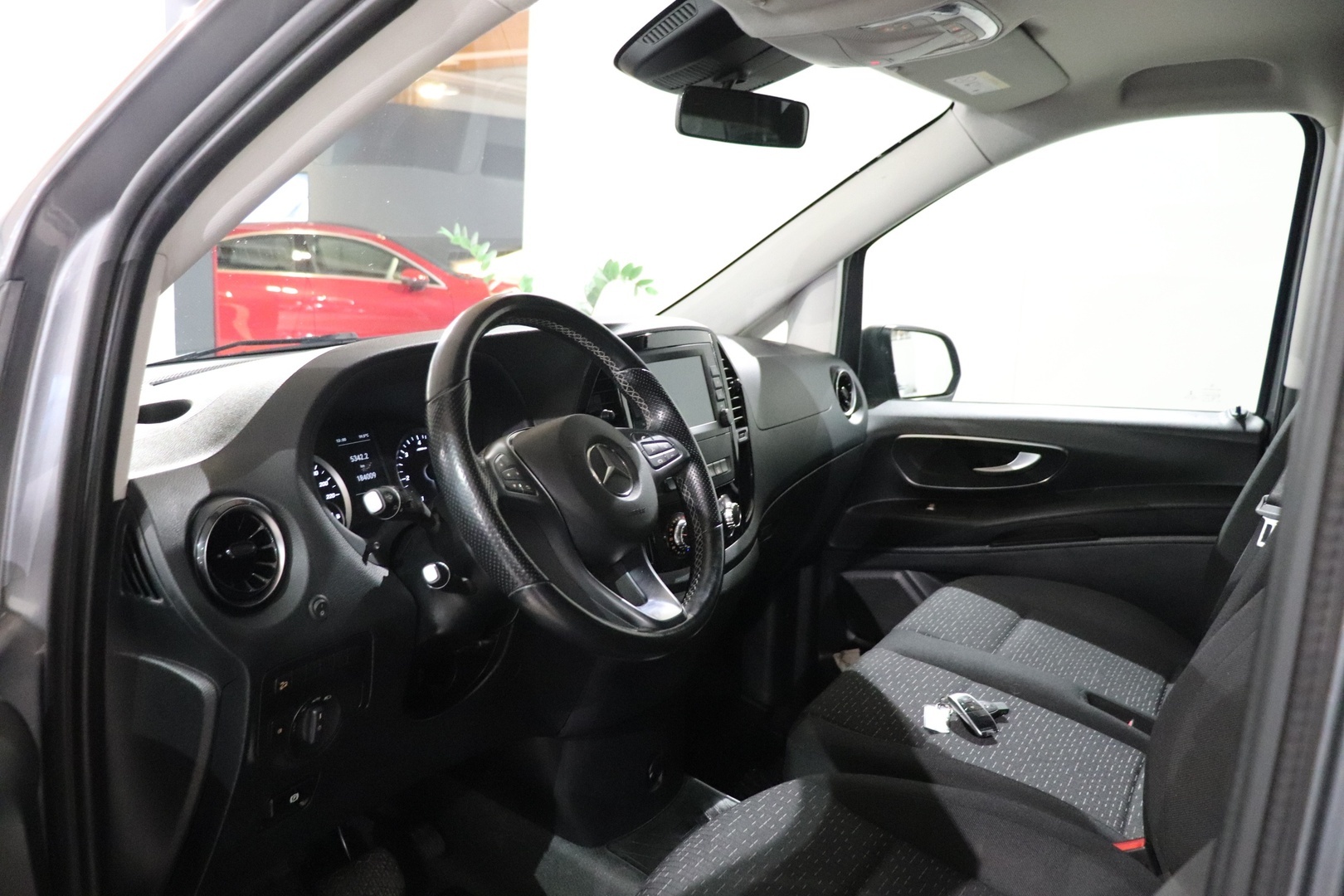 MERCEDES-BENZ Vito 2022