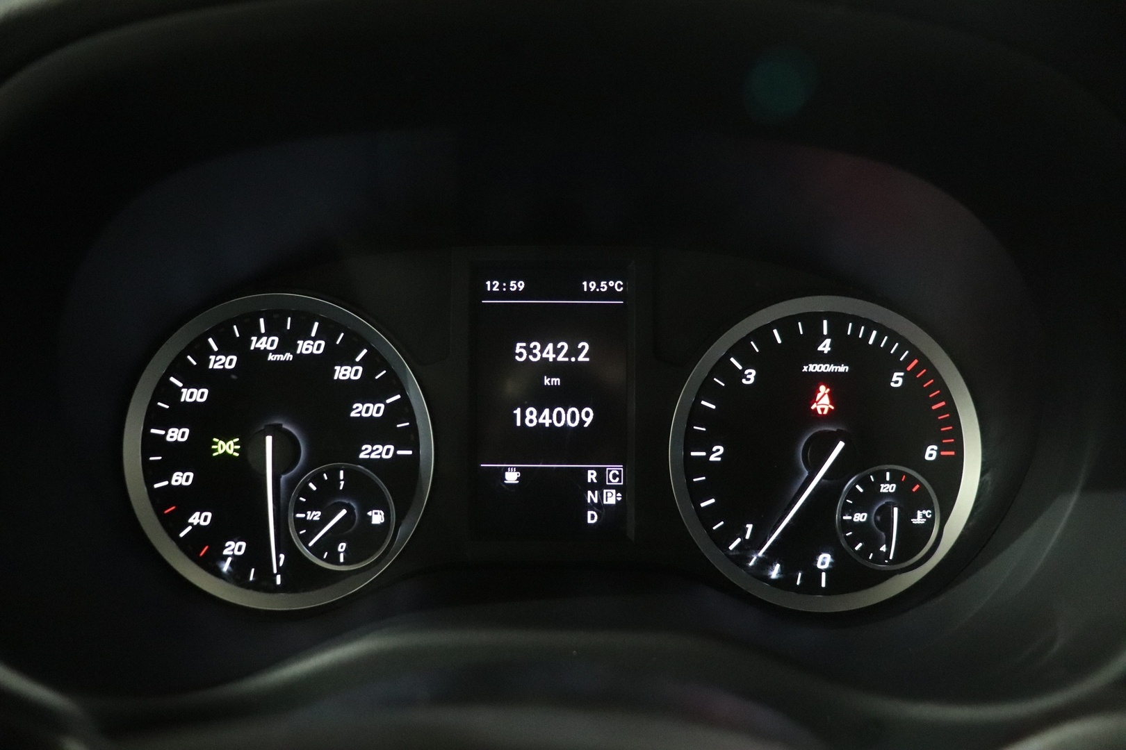 MERCEDES-BENZ Vito 2022