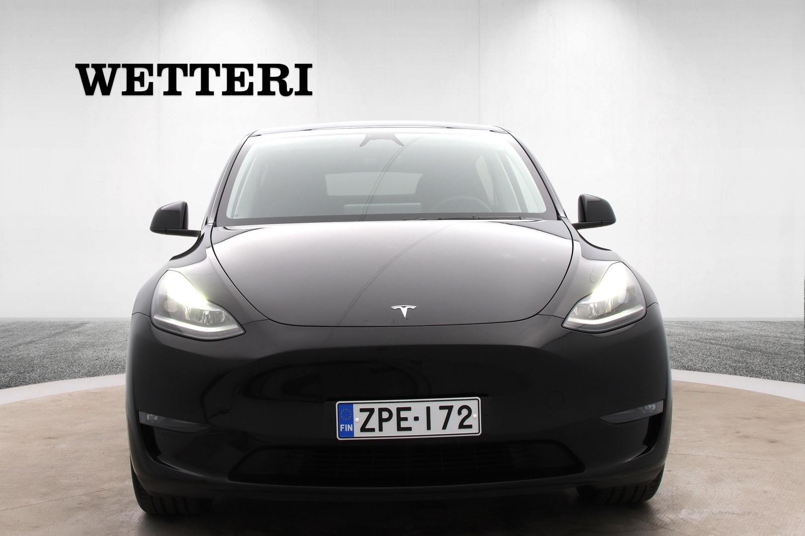 TESLA Model Y 2025