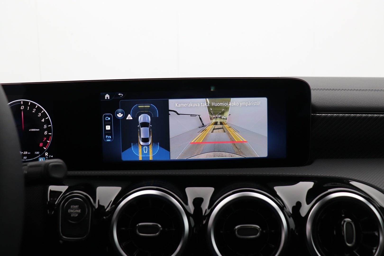 MERCEDES-BENZ CLA 2025