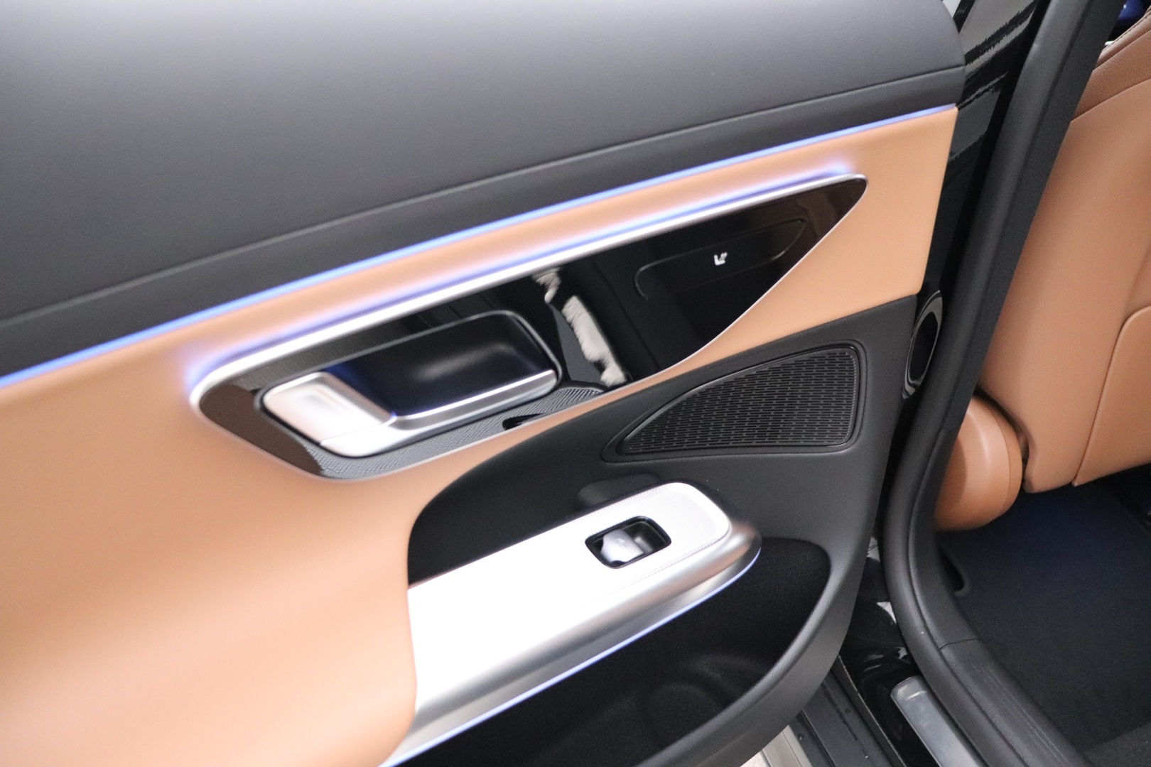 MERCEDES-BENZ E 2026