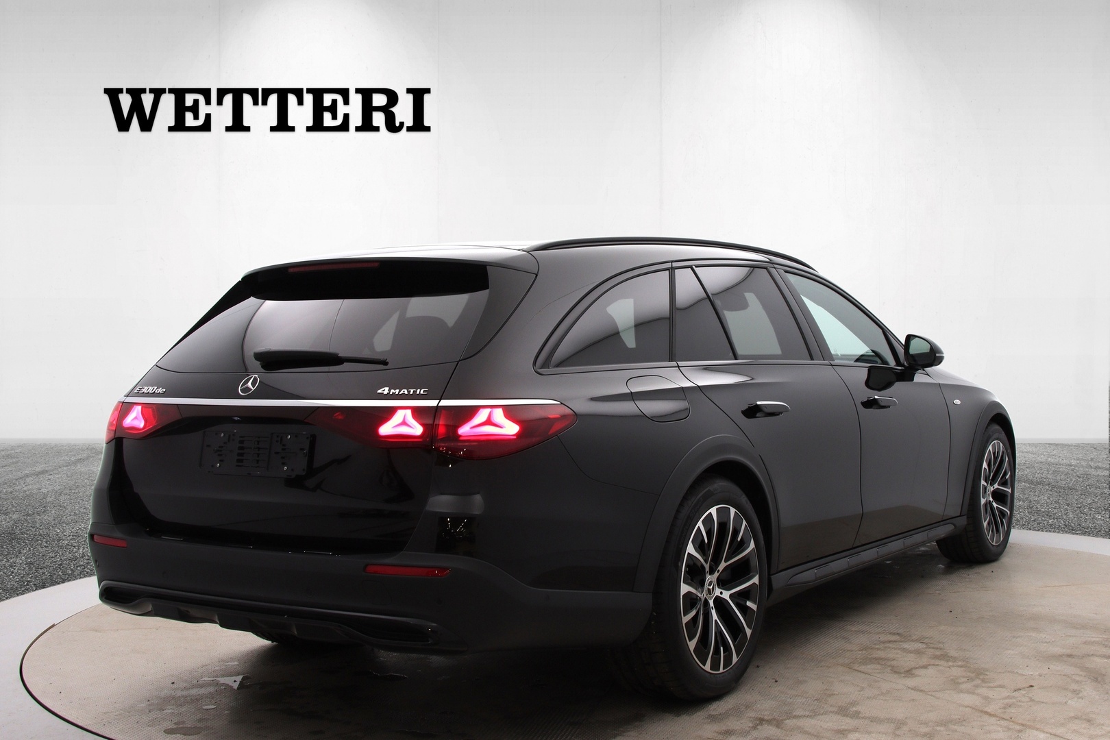 MERCEDES-BENZ E 2026