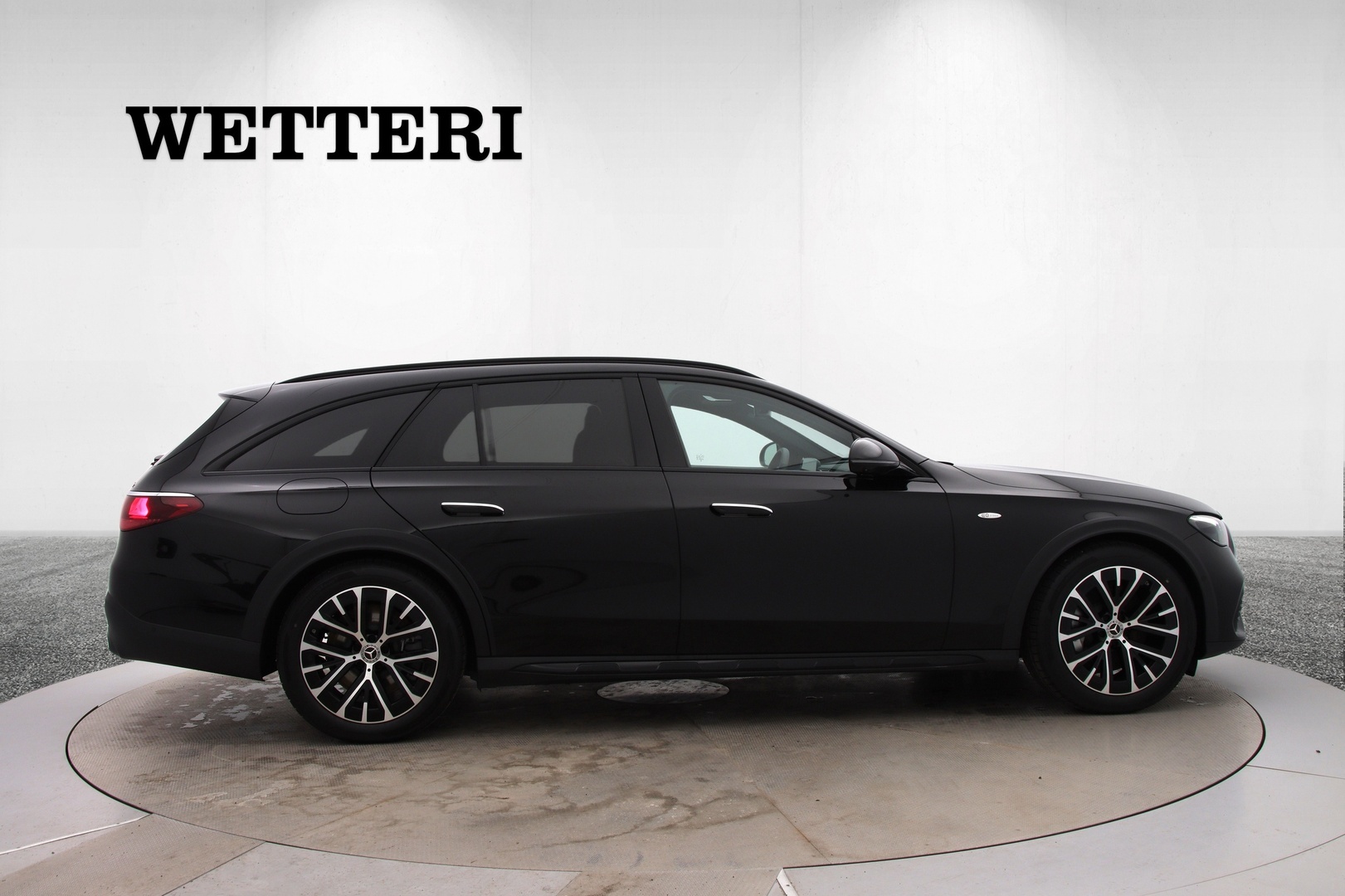 MERCEDES-BENZ E 2026