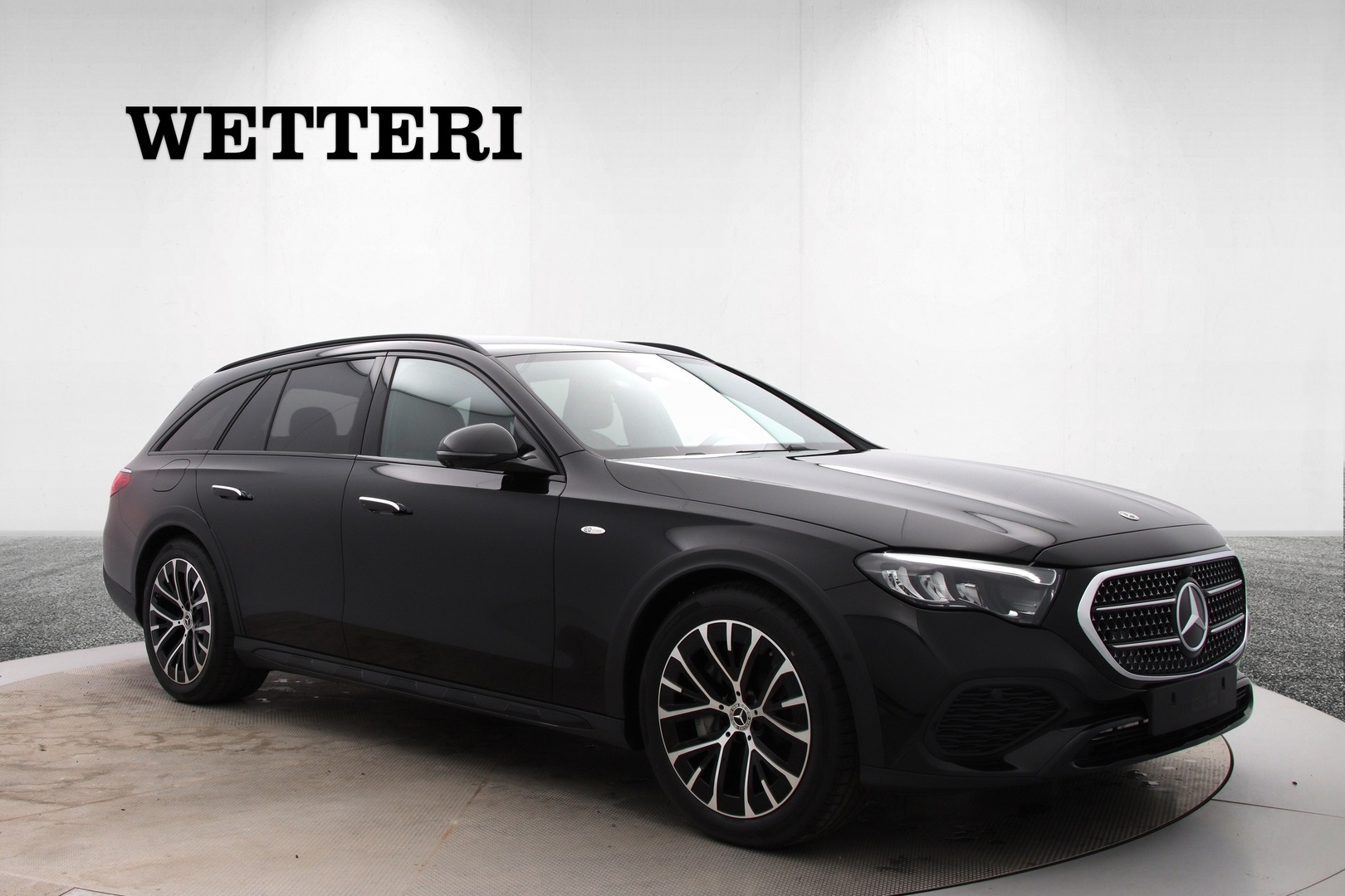 MERCEDES-BENZ E 2026