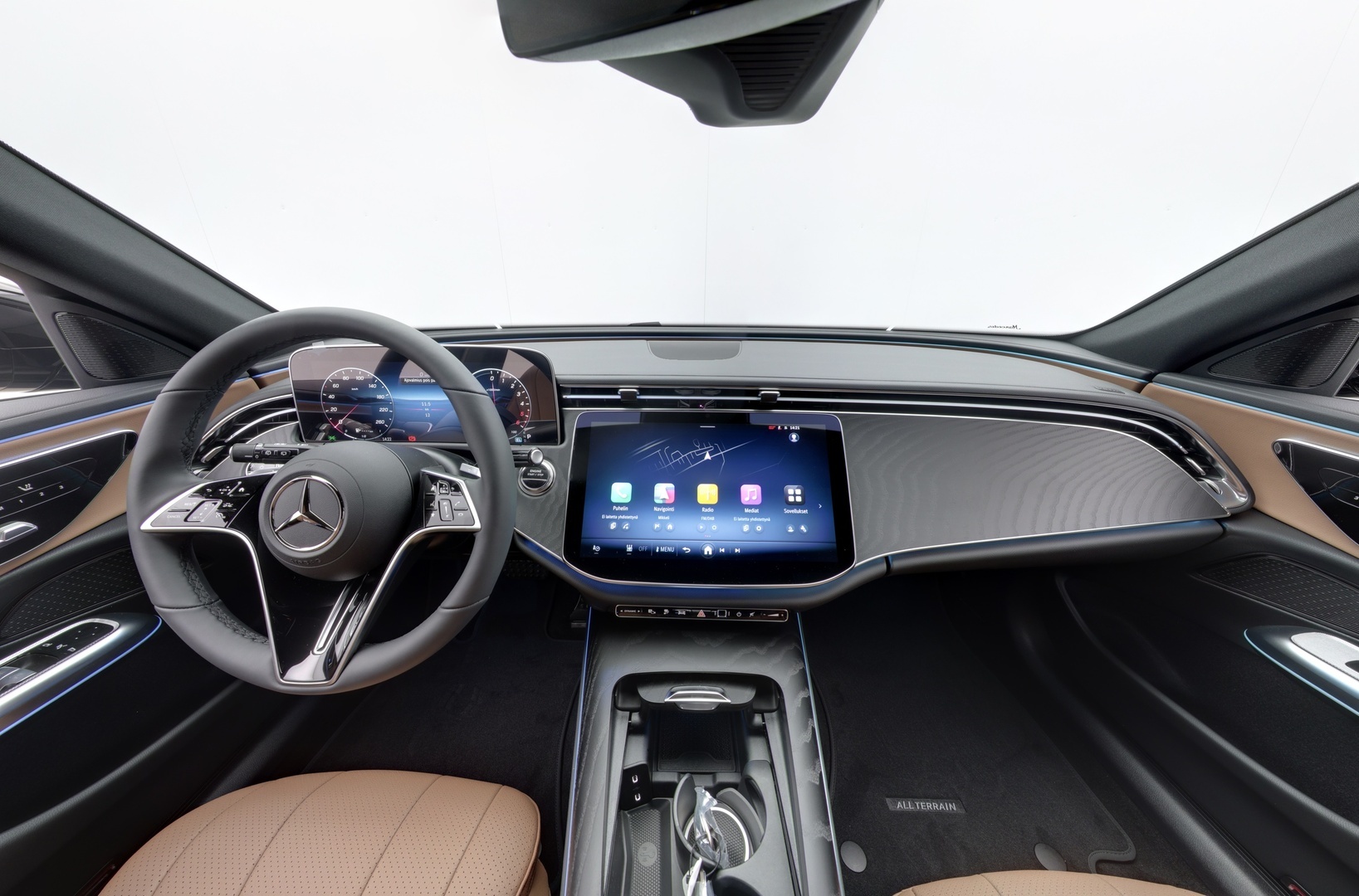 MERCEDES-BENZ E 2026