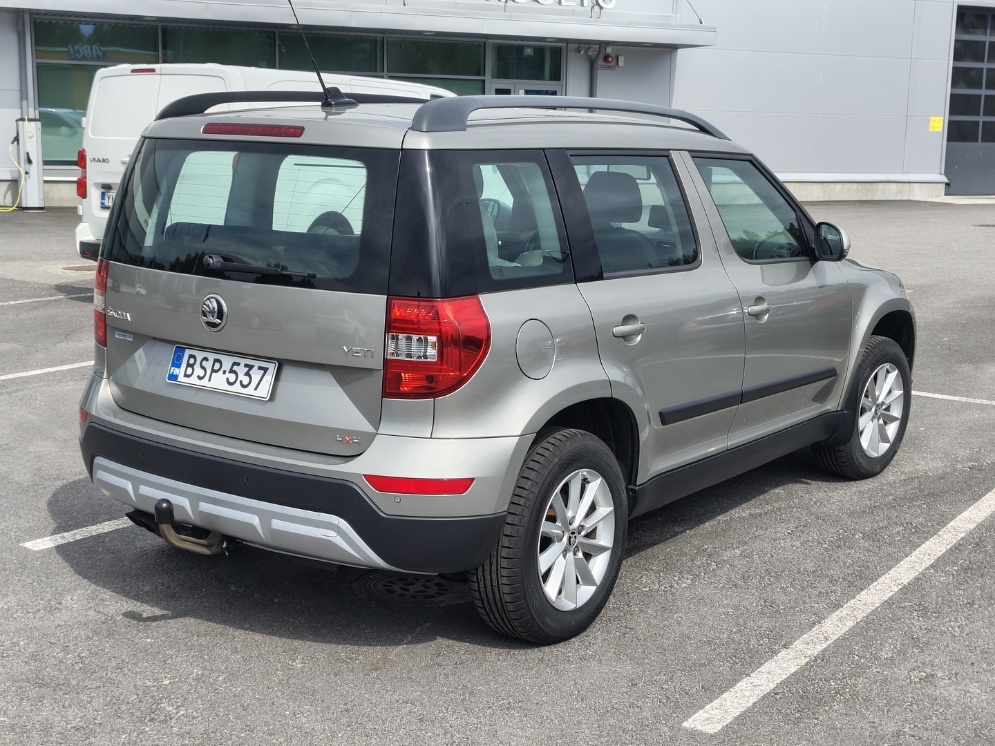 SKODA Yeti 2015