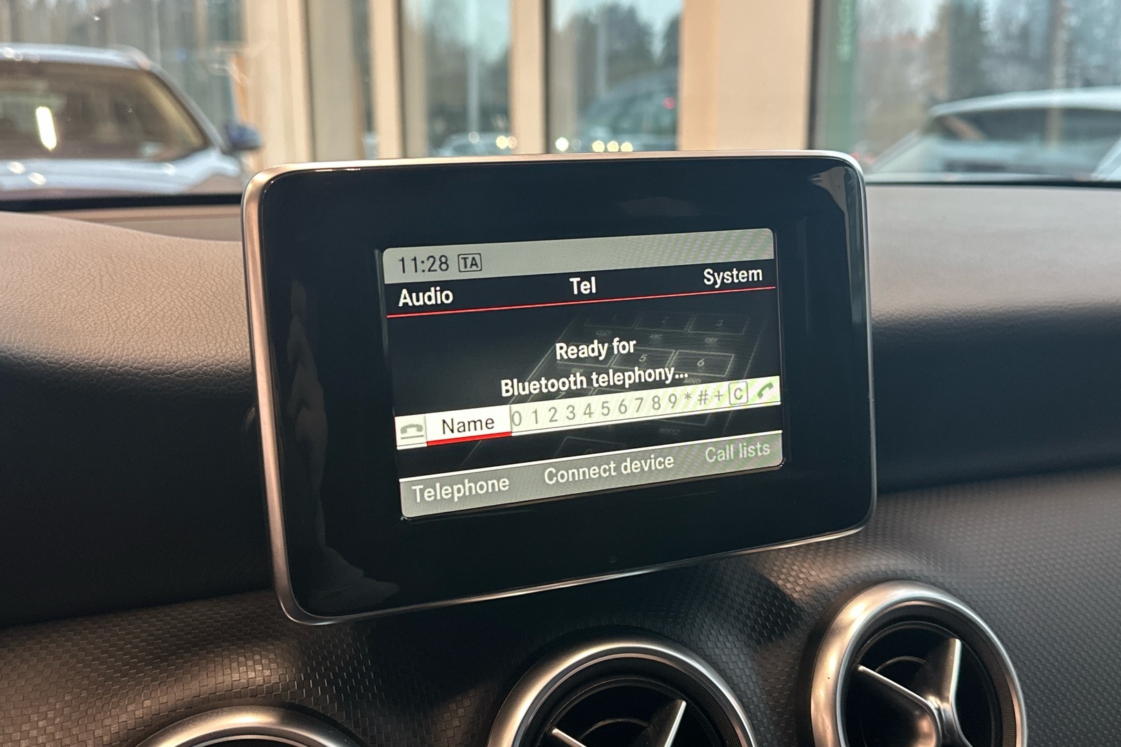 MERCEDES-BENZ A 2015