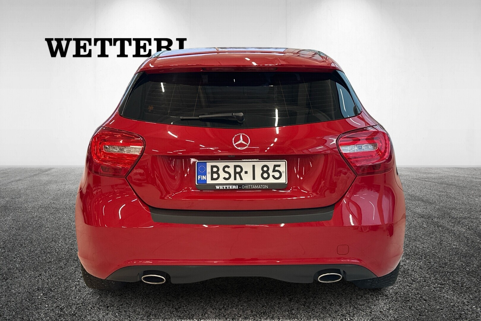 MERCEDES-BENZ A 2015