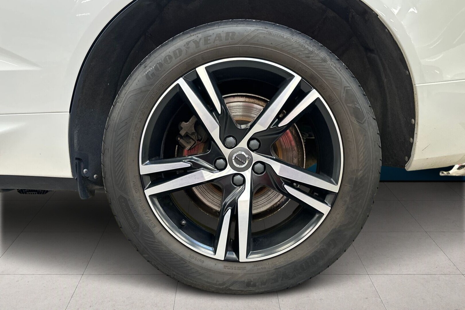 VOLVO XC60 2020