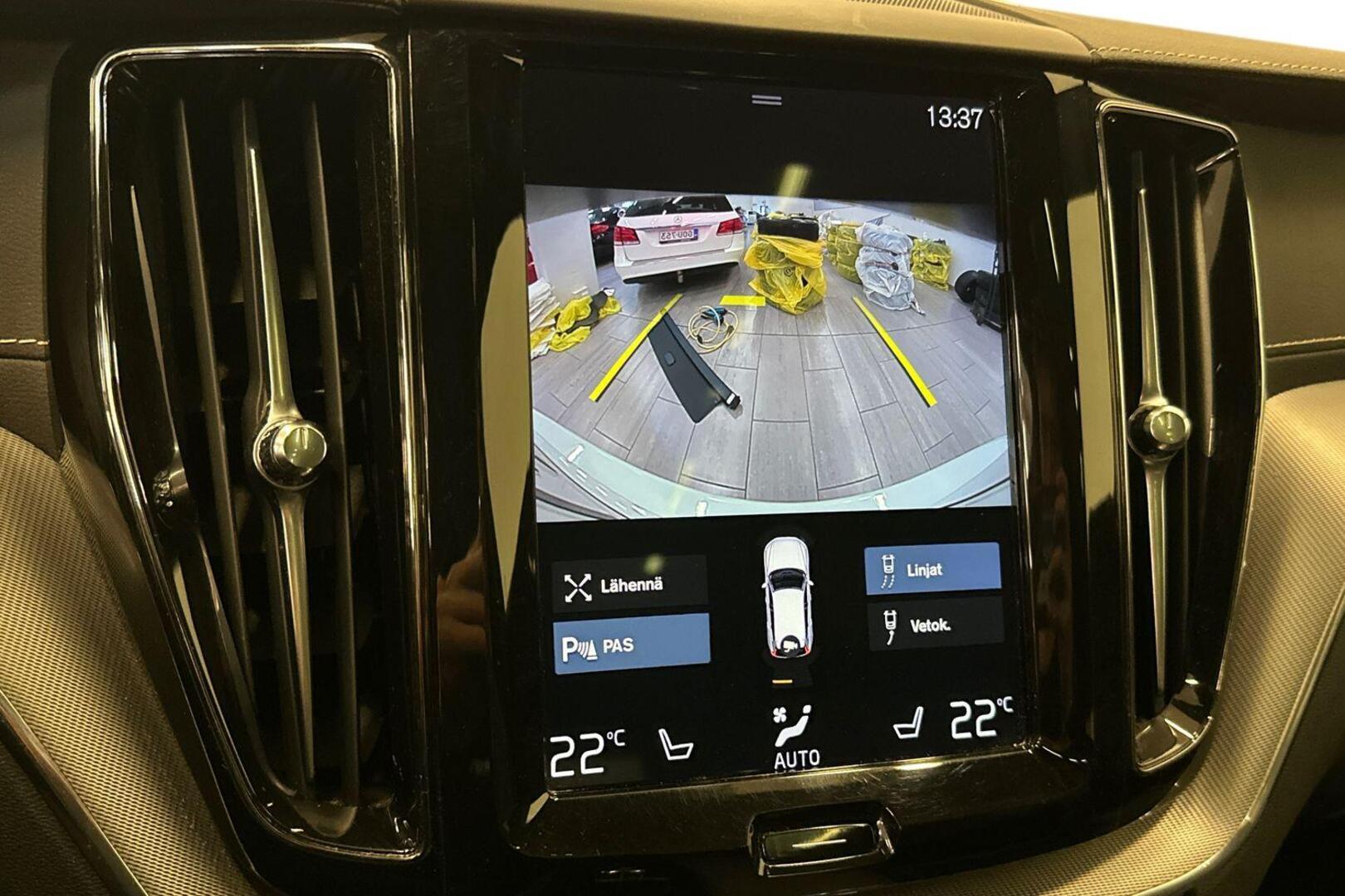 VOLVO XC60 2020