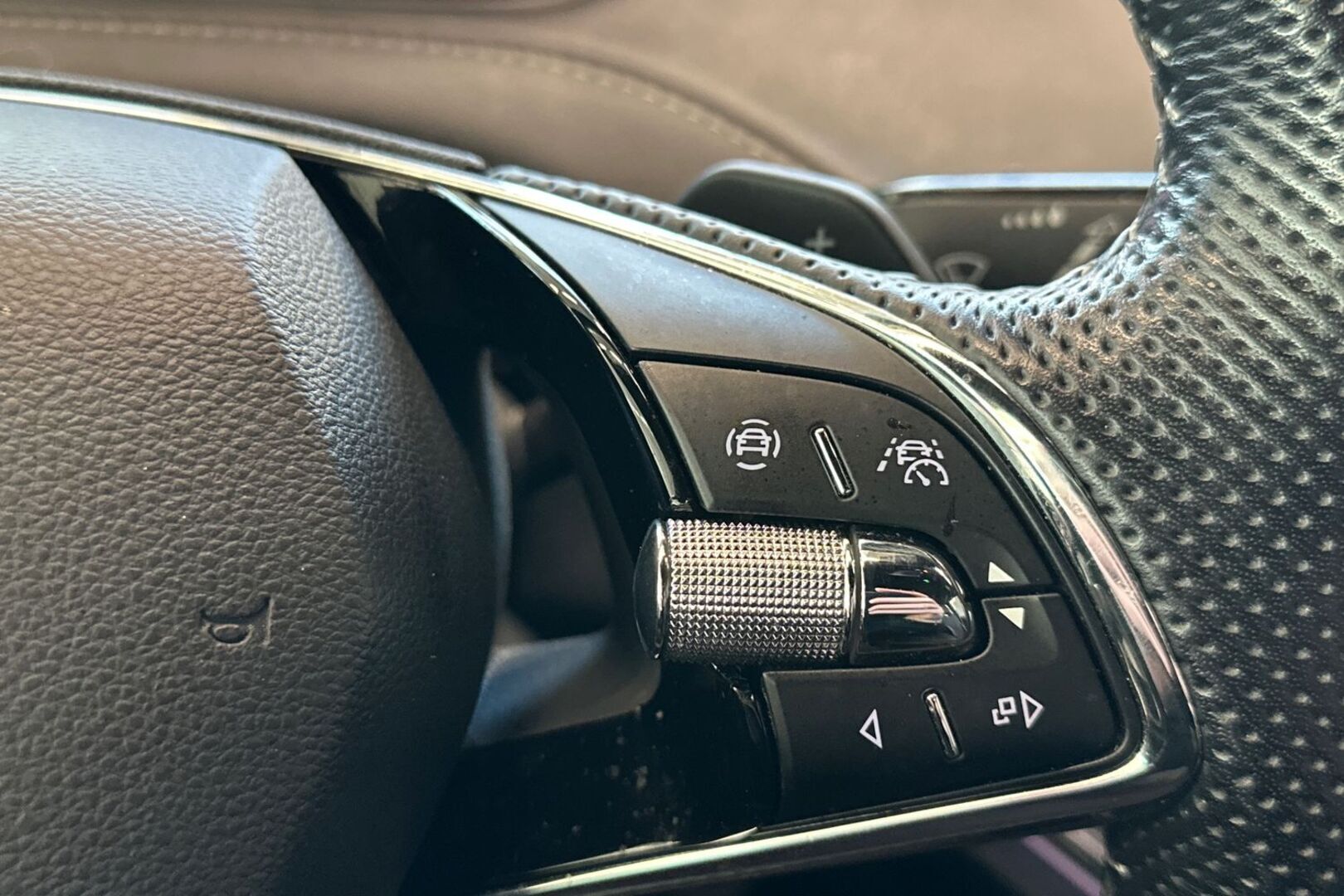 SKODA Enyaq 2022