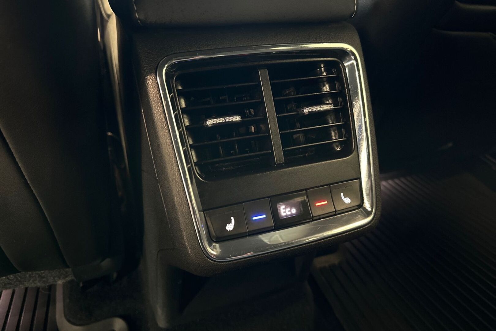 SKODA Enyaq 2022