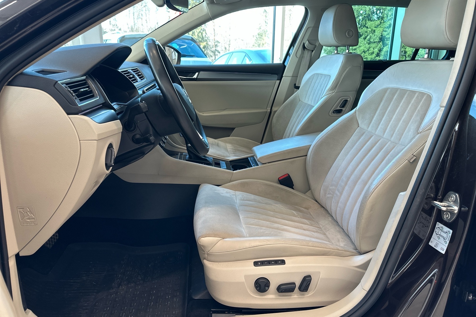 SKODA Superb 2019
