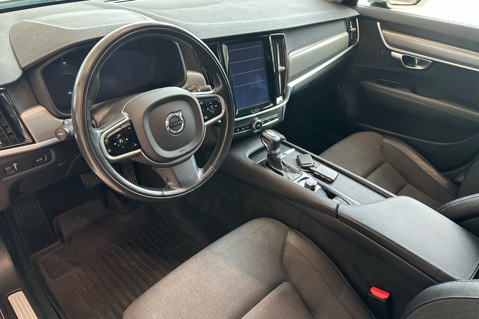 VOLVO V90 2017