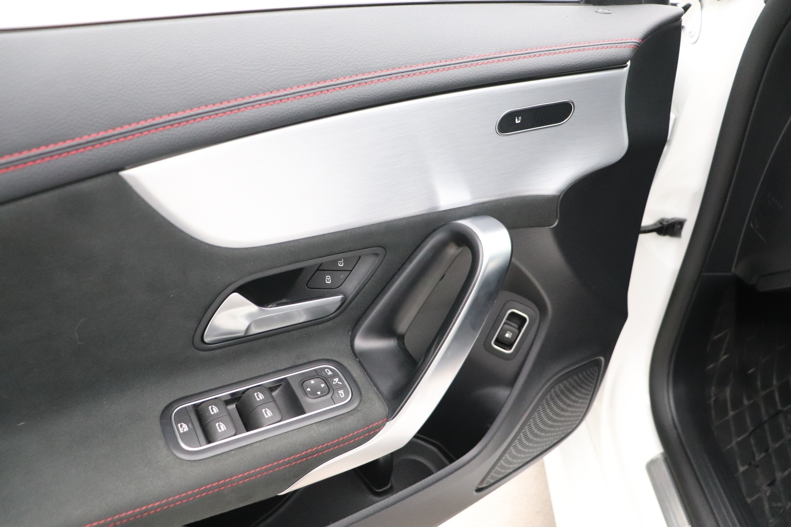 MERCEDES-BENZ CLA 2021