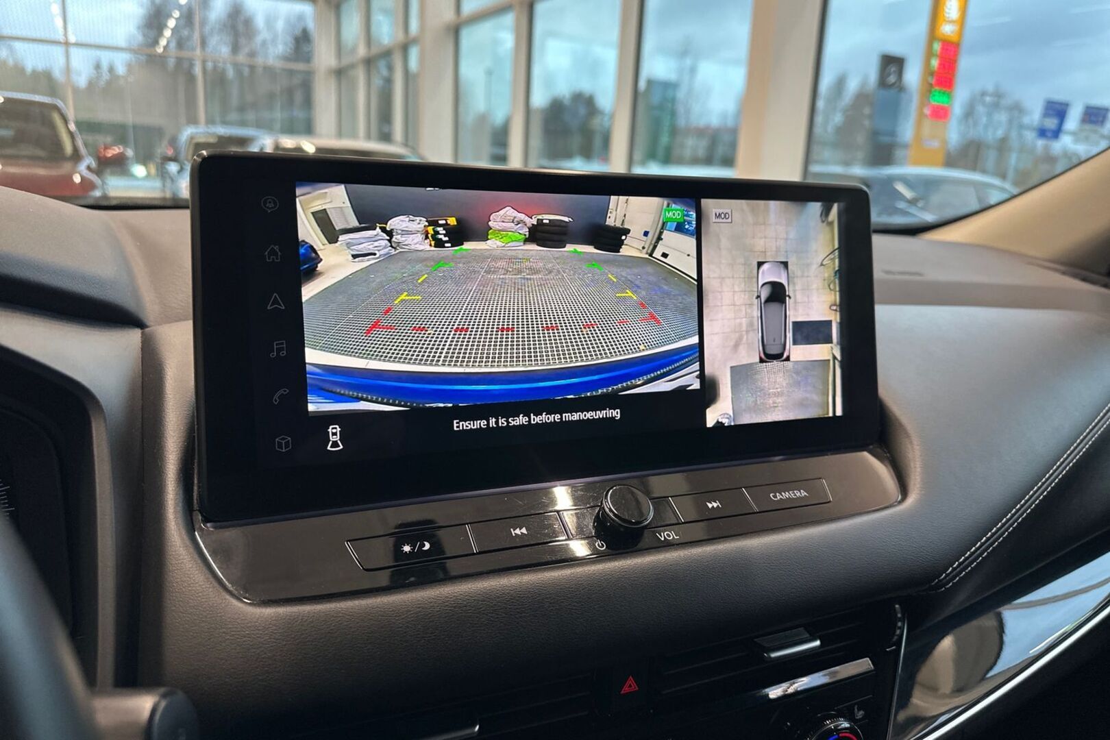 NISSAN Qashqai 2024