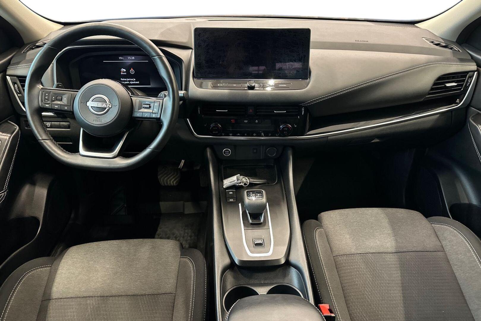 NISSAN Qashqai 2024