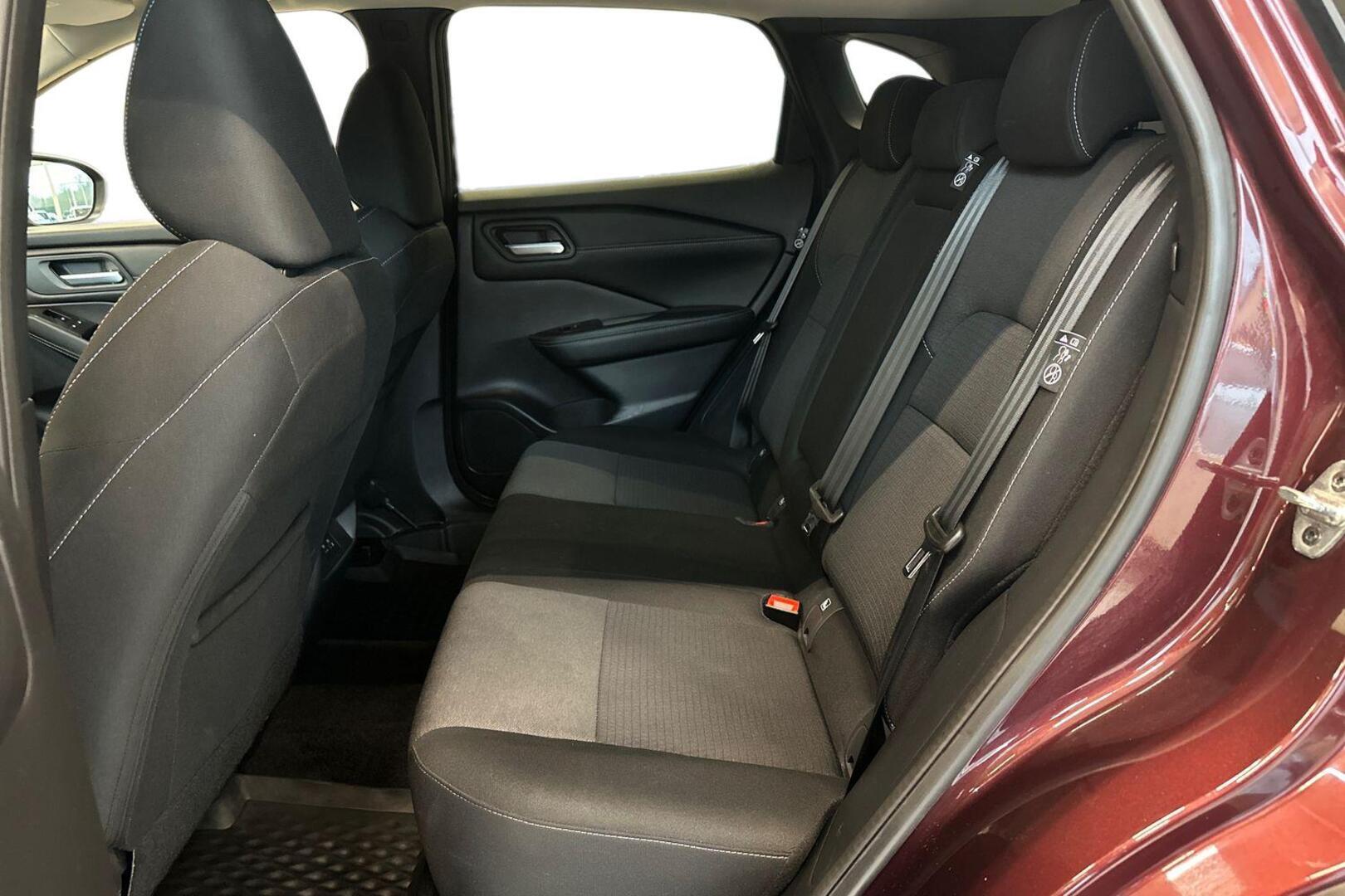 NISSAN Qashqai 2024