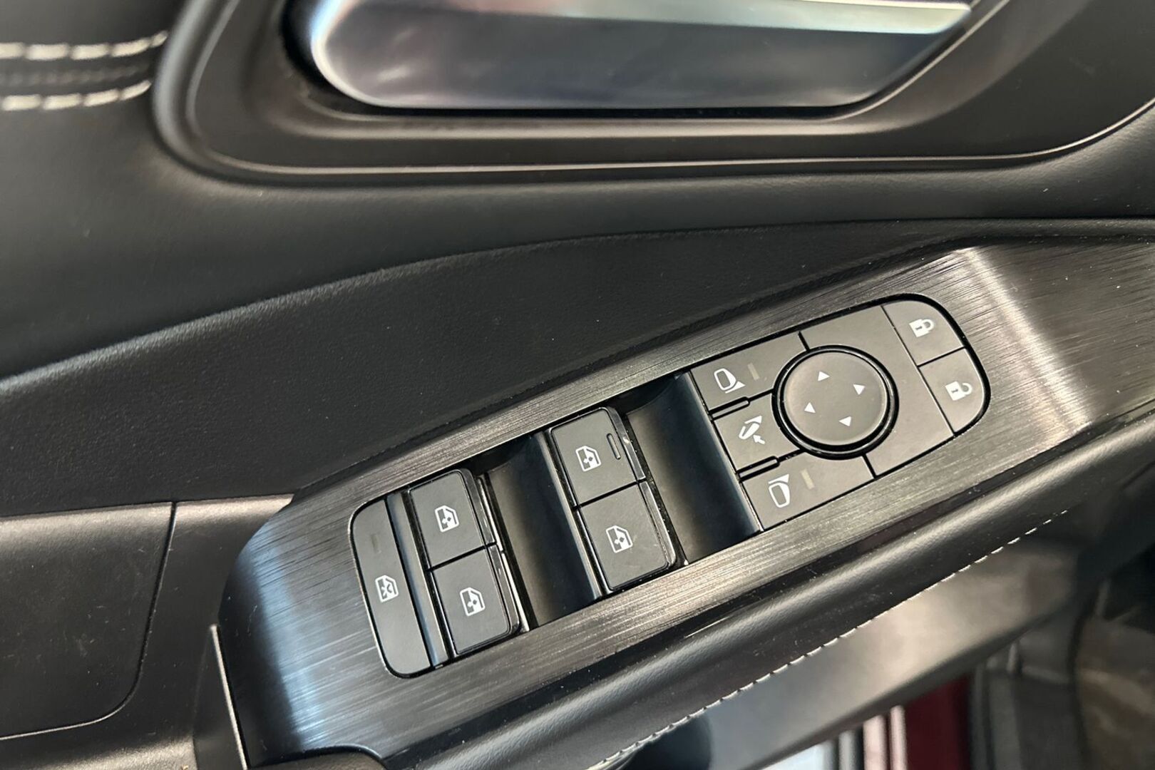 NISSAN Qashqai 2024