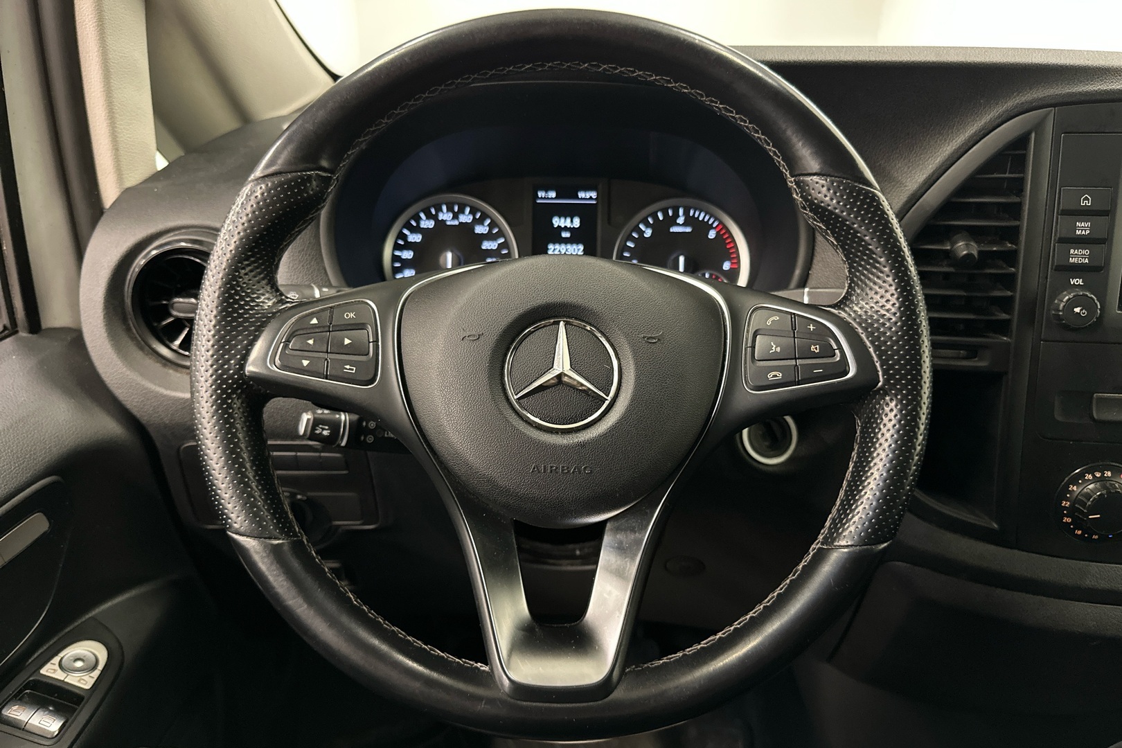 MERCEDES-BENZ VITO 2021
