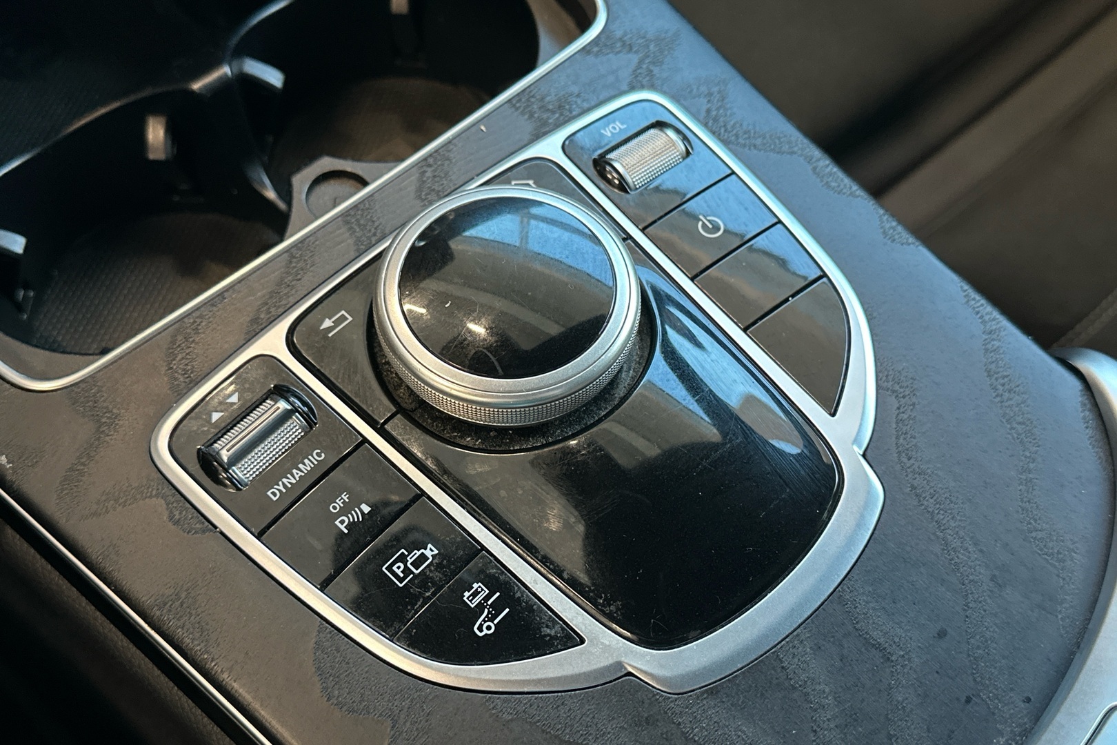 MERCEDES-BENZ C 2021