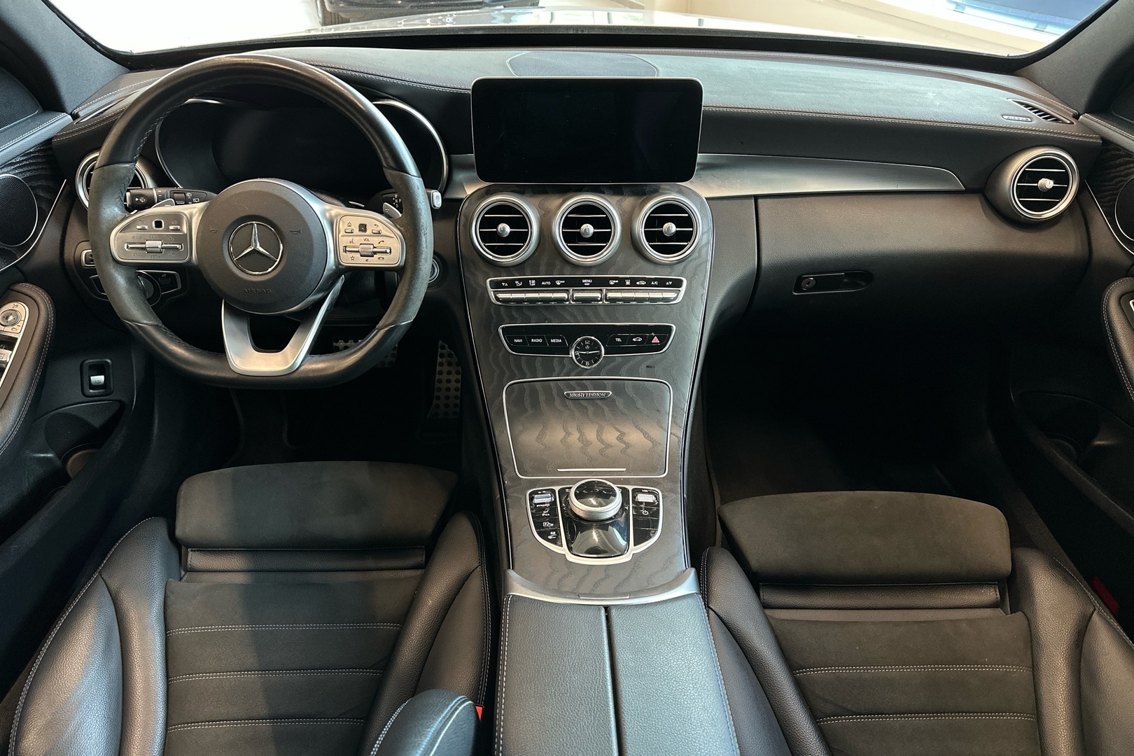 MERCEDES-BENZ C 2021